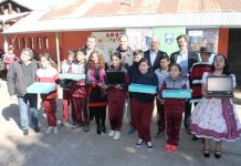 Siemens fomenta educación digital de estudiantes de la escuela Cristo Redentor de Calle Larga