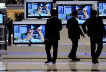 BOLSA DE SANTIAGO SE DESPLOMA TRAS ANUNCIO DE CUARENTENA TOTAL EN GRAN SANTIAGO