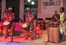 Este miércoles la agrupación de folclor africano “Acid Coco” llenará de color y música la Plaza de Armas de Calle Larga