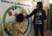 Seremi de Salud enseña hábitos de alimentación saludable a escolares de Liceo Igualdad de Valparaíso