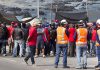 TRABAJADORES DE MINERA ESCONDIDA INICIAN PARO TRAS ANUNCIO DE DESPIDOS