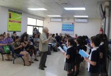 Coro de Niños del Instituto Chacabuco cantó villancicos a los pacientes del Hospital andino.