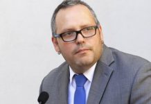 Chile Vamos ingresa oficio al SII para que se querelle contra Dávalos por delitos tributarios