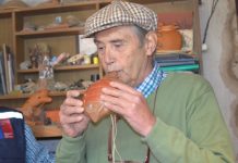 Artesano de Quilpué fabrica las ocarinas más famosas de Chile