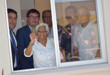 Adultos mayores reciben llaves de sus hogares en el nuevo Condominio de Viviendas Tuteladas de Quillota