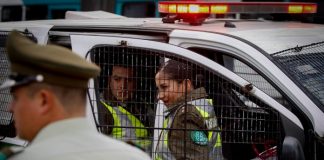 MUERE HOMBRE QUE FUE BALEADO POR CARABINERO TRAS INTENTAR ATROPELLAR A EFECTIVO, HUIR DE CONTROL Y CHOCAR EN MAIPÚ.