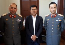 Los Andes: Gobernador Sergio Salazar Vargas recibió saludos protocolares de Carabineros y del Ejército de Chile