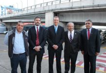 Ministro del Trabajo se reúne con trabajadores portuarios