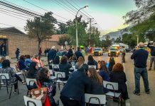 Profesores se toman frontis de Escuela Municipal Buen Pastor de San Felipe ante inminente cierre del establecimiento