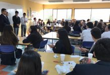 Alumnos del Liceo Cordillera celebran Día del Libro con cuenta cuentos, obras de teatro, cine mudo, un café literario y un debate de actualidad