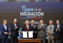 PIÑERA TRAS FIRMAR PROYECTO DE LEY DE MIGRACIÓN: “HAY QUE PONER ORDEN EN ESTE HOGAR”