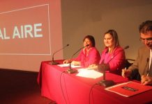 Seremi de Gobierno, Leslie Briones, se convirtió en locutora radial para lanzar el Fondo de Medios 2018