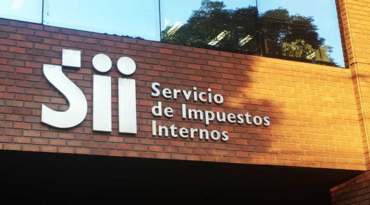 Director Nacional del SII se compromete a realizar gestiones para fiscalizar a Enjoy Santiago por millonaria deuda con Rinconada