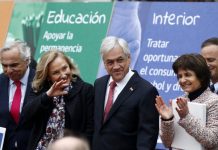 PRESIDENTE PIÑERA Y MINISTROS FIRMARON COMPROMISO POR LOS NIÑOS DEL SENAME