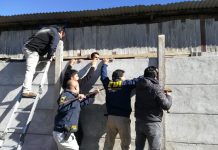 PDI LIMACHE RESCATA A ANCIANO ATRAPADO EN UN MURO