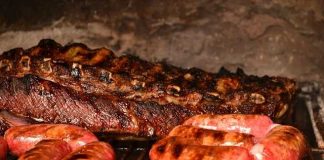 DÍA DEL PADRE: 5 RAZONES PARA LIMPIAR TU PARRILLA ANTES DE DISFRUTAR DE UN ASADO