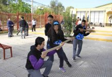 Alumnos del Liceo de San Esteban reciben nueva charla de profesional de Codelco