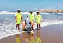 Ya están operativas sillas de ruedas inclusivas anfibias en playas de la comuna de Zapallar