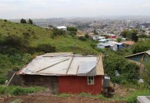 Voluntarios de TECHO-Chile construirán 10 viviendas en la comuna de San Antonio