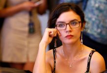 VALLEJO ACUSA A LA DERECHA VENEZOLANA DE INCENDIAR “SU PROPIA AYUDA HUMANITARIA”