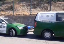 Abuelita murió aprisionada contra un muro por vehículo que retrocedía a alta velocidad. Joven conductora se dio a la fuga y no prestó asistencia.