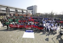 Voluntarios de la Pastoral UC ayudan a construir capillas en Valparaíso
