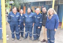 Apoderados de Escuela Las Palmas recibieron capacitación y con lo aprendido arreglaron parte del establecimiento