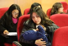 El poder de la lactancia materna en el apego y el origen del amor con la mirada