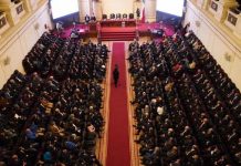 Senador Chahuán condecora a más de mil conscriptos que evitaron guerra con Argentina en 1978