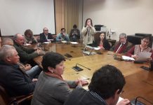 Regantes y dirigentes de agua potable rural de Quillota se reúnen con diputados de la región para exigir nuevas demandas al gobierno
