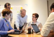 LA TECNOLOGÍA: EL GRAN ALIADO PARA CAMBIAR LA VIDA DE MILES DE JÓVENES