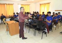 Universidad de Playa Ancha llega hasta Liceo Pedro Aguirre Cerda de Calle Larga para apoyar a los futuros técnicos