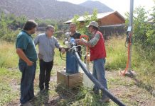 Vecinos de Las Vizcachas mejoran suministro de agua potable
