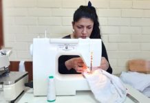 Internas de San Antonio confeccionan pantalones para reclusos de todo el país