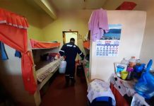 Internos y gendarmes sanitizan diariamente la cárcel de Quillota