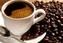 ¿Cuántas tazas de té y café son recomendables al día?