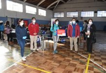 Estudiantes de Los Andes reciben computadores de Programa Becas TIC de Junaeb