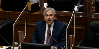 MOREIRA A PIÑERA: “NO VETE NI VAYA AL TC, SERÍA SU PEOR ERROR POLÍTICO”