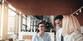 Cómo los empleadores pueden apoyar la igualdad salarial