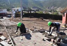Avanzan obras de construcción de anhelada plaza en Villa El Mirador de Llay Llay