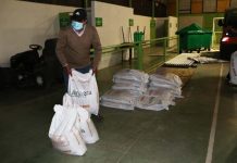 Calle Larga: Municipio entrega fertilizantes para canchas de todos los clubes de fútbol de la comuna