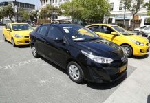 444 colectiveros de la región reciben certificado por renovación de su vehículo