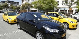 444 colectiveros de la región reciben certificado por renovación de su vehículo