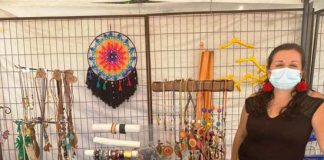 Hasta el 24 de diciembre se podrá visitar Feria de Artesanas y Micro Emprendedores en la Plaza de Armas de Los Andes