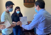 Municipio andino entrega reconocimiento a estudiantes de Colegio Marista por ganar concurso “Economía más Cerca”