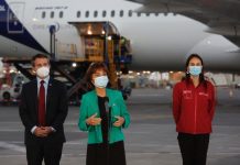 ARRIBÓ A CHILE UN NUEVO CARGAMENTO CON 88 MIL VACUNAS PFIZER/BIONTECH CONTRA EL COVID-19