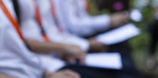 Abren periodo de postulaciones a becas de formación online gratuita para jóvenes en busca de su primer empleo.