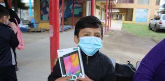 600 tablets y planes de internet para alumnos de escuelas municipales de Llay Llay