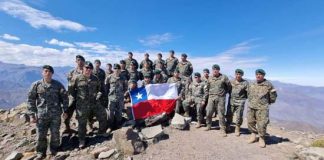 Personal de la Compañía de Infantería Andina del Destacamento de Montaña N° 3 “Yungay” realizó ascensión a la cima del cerro el «Mocoen», macizo situado en la precordillera de los Andes