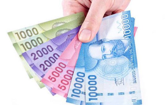 El 59% de los chilenos distribuye sus operaciones bancarias en varias instituciones